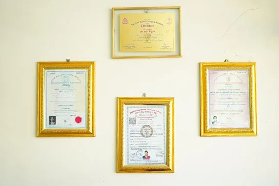 Dr. Jyothi Sajjan BDS and MDS certificates and Karnataka State Dental Council registration