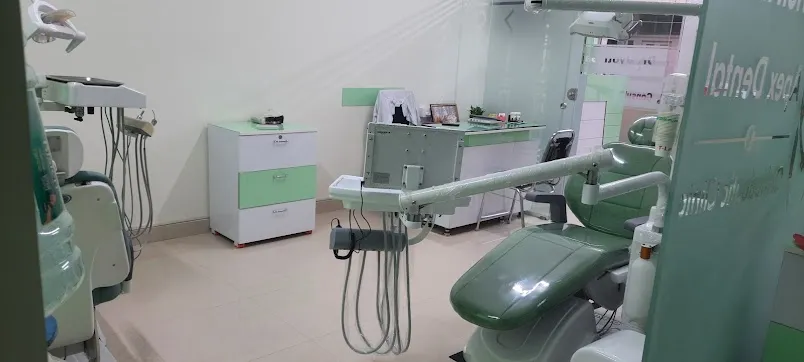 Operatory And Doctor Consultation Desk